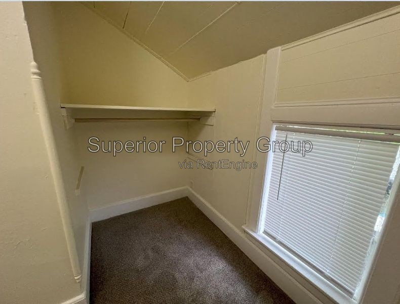 2B/1B Upper Unit in Duplex in Janesville! property image