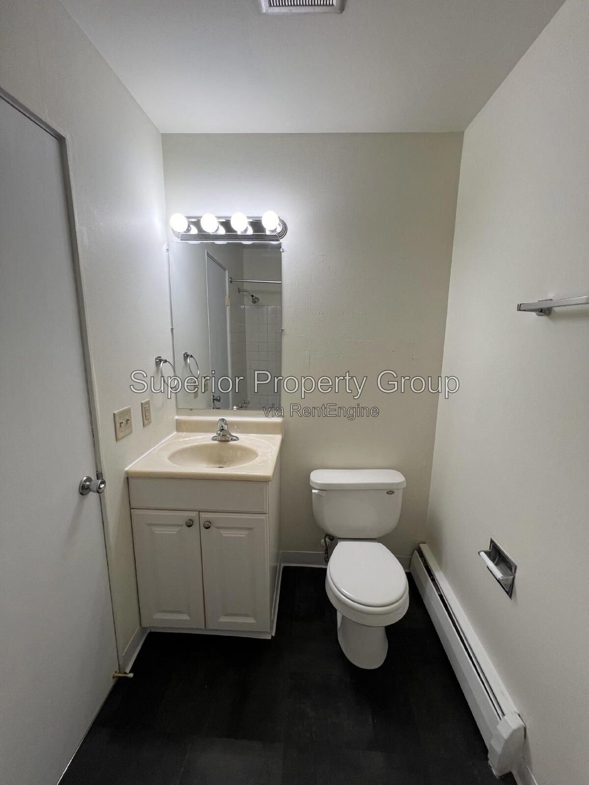 Studio apartment on Madison's east side! property image