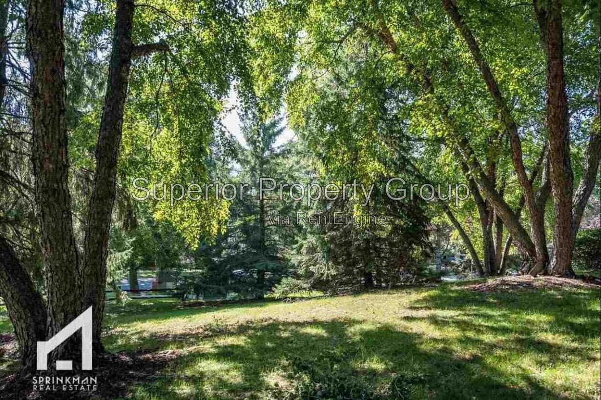 2B/2B 1st floor condo available to rent in August! property image