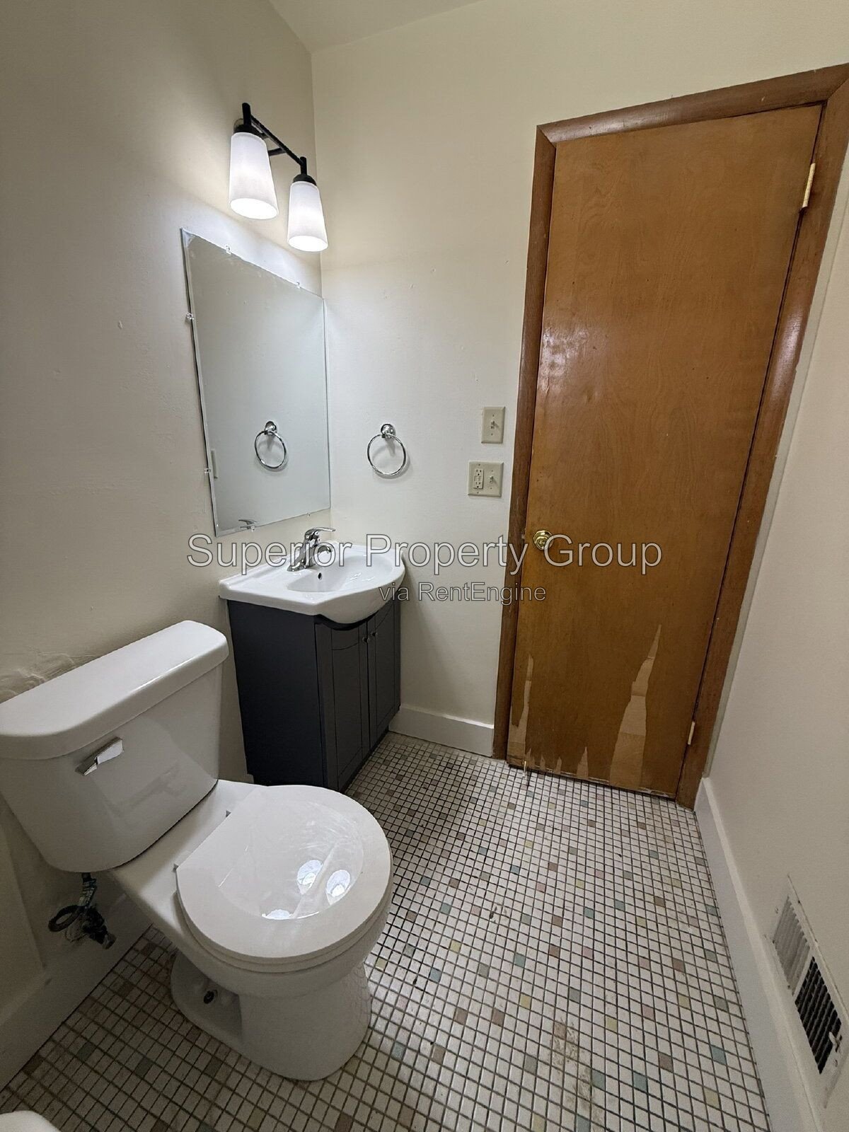 1717 Blossom Ln, Unit 4- Available for November! property image