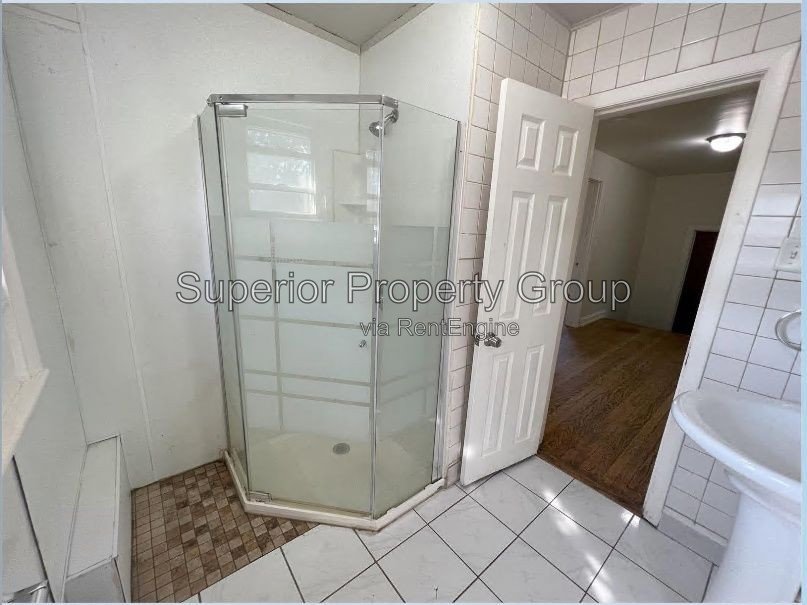 2B/1B in a 4-unit building with a large private balcony! property image