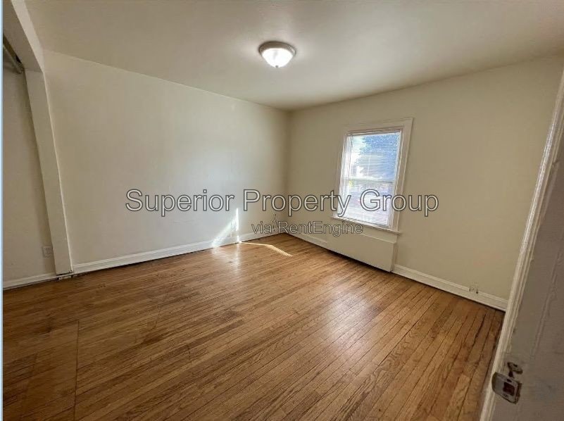 2B/1B in a 4-unit building with a large private balcony! property image