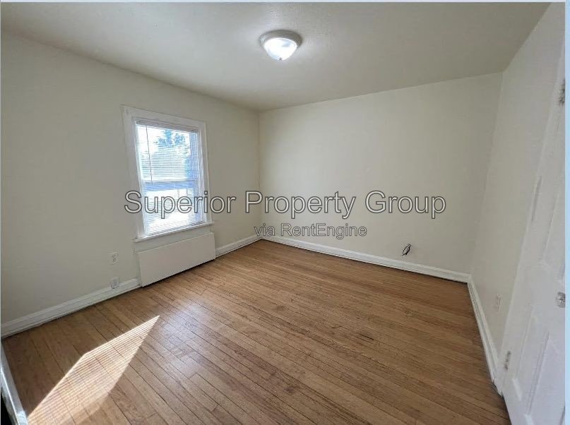 2B/1B in a 4-unit building with a large private balcony! property image